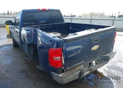 2009 Chevrolet Silverado 1500 Work Truck z USA, uszkodzony, nr VIN 1GCEC14C19Z213863